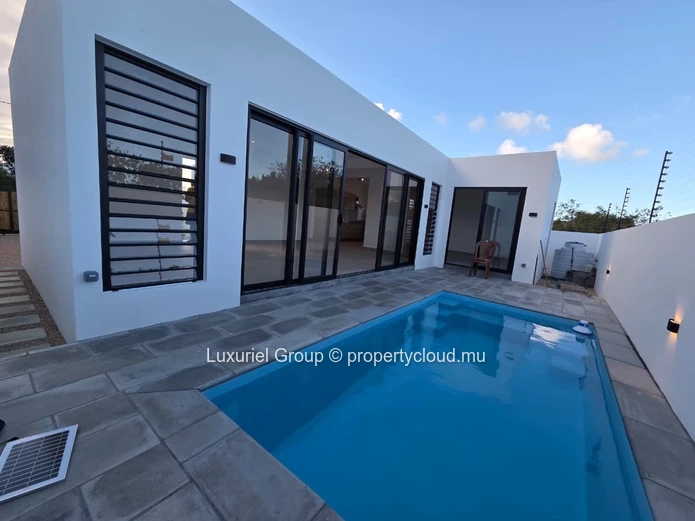 Villa for Sale in Pereybere – Local Market