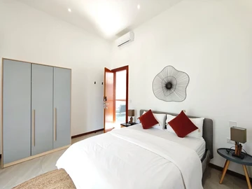 4 Bedroom Villa