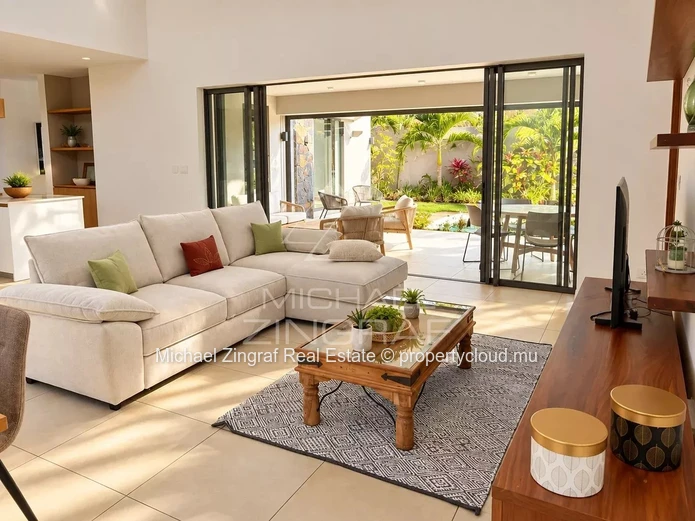 3-Bedroom Villa with Private Pool in Secure Estate – Pereybere