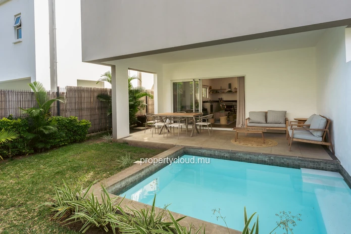 FOR RENT – Charming Duplex with Private Pool in Black River