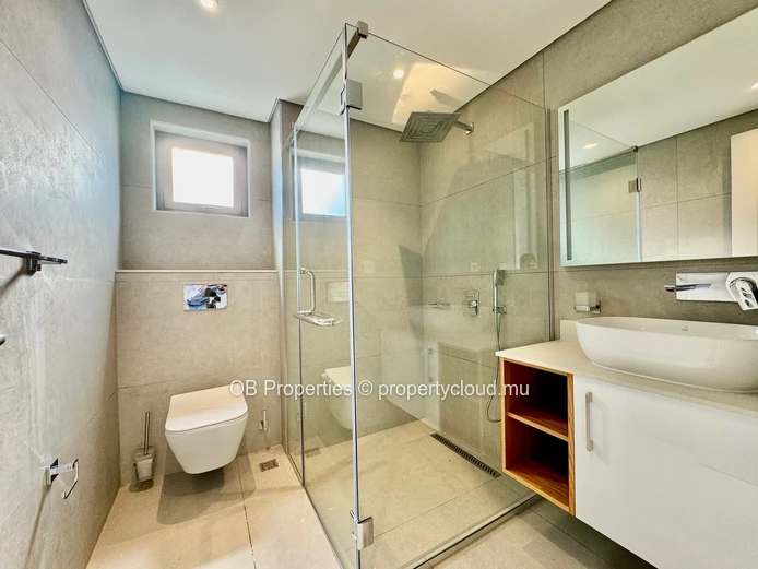 Luxurious 3 Bedroom Apartment