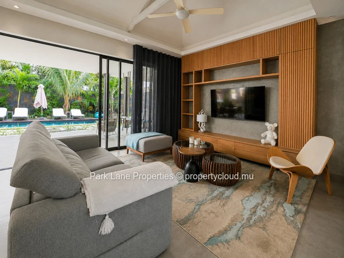 Exceptional Luxury Villa – Elegance, Sophistication & Refined Living