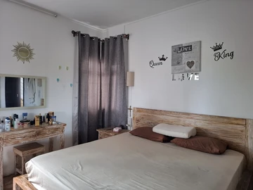 5 Bedroom Villa