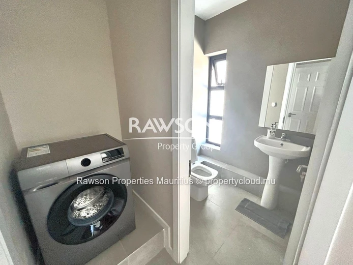 Duplex Contemporain En Bord De Mer | 3 Ch. | 4 Sdb | Vue Mer | 188 M² | €900,000