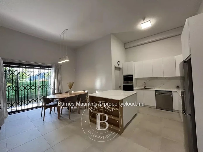 MOKA / HELVETIA - Ground Floor Apartment - 3 Bedrooms