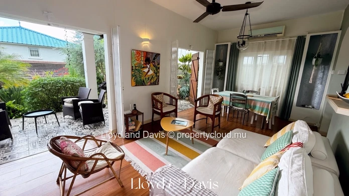 Charming Tropical Artist's Villa Available for Rent