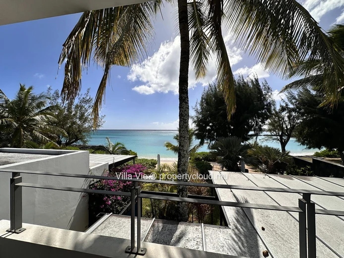 Péreybère - Belle villa de 2 chambres pieds dans l'eau