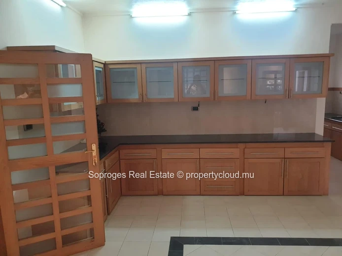 Spacious Family House in Beau Bassin