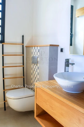 Contemporary 4-bedroom villa with a pool in a stunning natural setting in private Tamarin