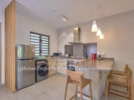 Elegant 2-Bedroom Apartment at Choisy Les Bains