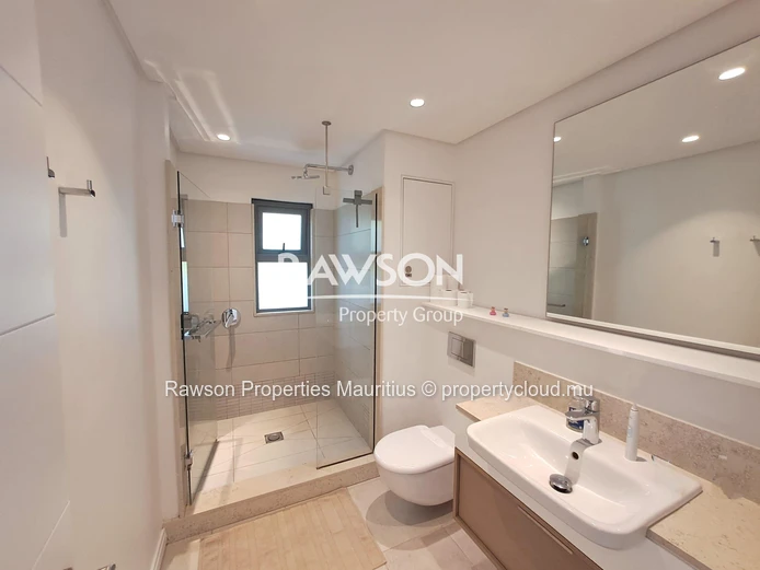 Villa 4 Chambres | Piscine | Golf Estate | Scs | Accessible Aux Étrangers | €