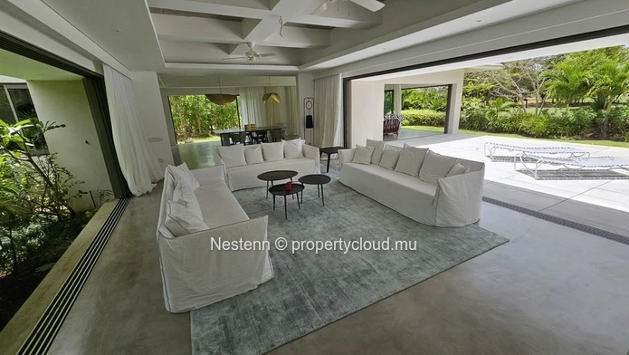 Villa moderne de 4 chambres 