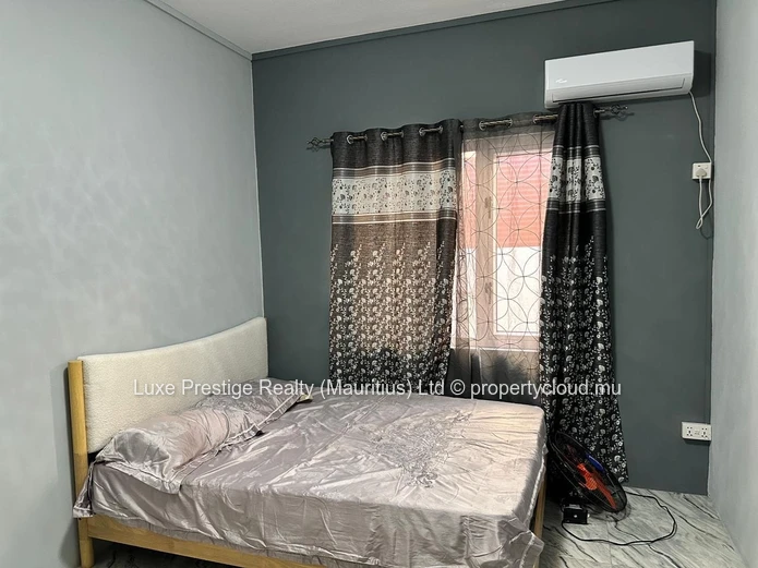 Villa moderne 3 chambres avec piscine privée à louer à Pereybere | Rs 60,000 par mois