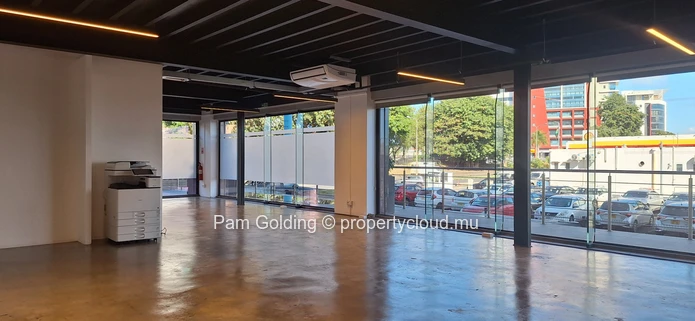 Bureaux d’exception à louer – IconEbene, Lot 441