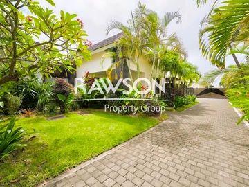 4 Bedroom Villa