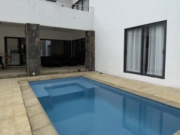4 Bedroom Villa