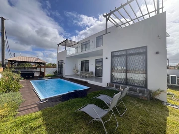 Luxurious Villa for Rent in Bel Air, Beau Champ | 296m² Living Space, Private Pool, Sea & Mountain Views | Rs 50,000/mo.