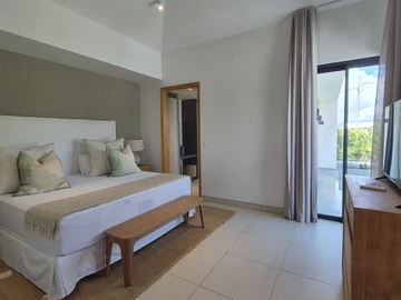 4 Bedroom Villa