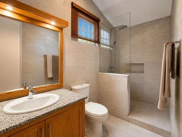 2 Bedroom Townhouse, Duplex