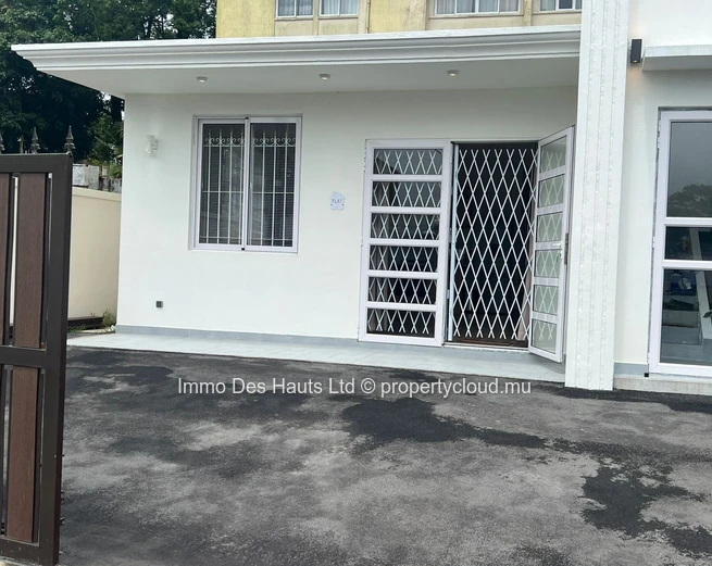 Brand-New Ground Floor Apartment in Forest Side 