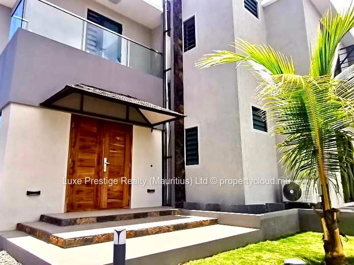 Villa de Luxe 4 Chambres avec Piscine Privée à Grand Baie | Résidence Sécurisée | Idéale pour les Familles et Expatriés
