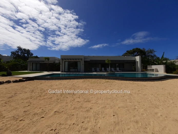 Superb villa for Rent - 4 bedrooms with Golf View | Anahita Beau Champ