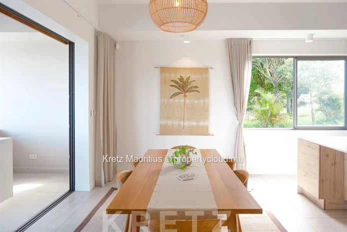Entre réserve naturelle et golf : une villa contemporaine d'exception