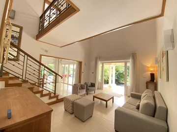 4 Bedroom Villa