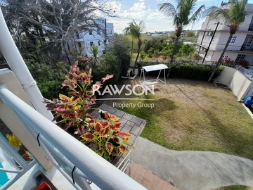 5 Bedroom Villa