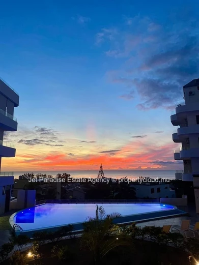 Modern Sea View Apartment with Swimming Pool