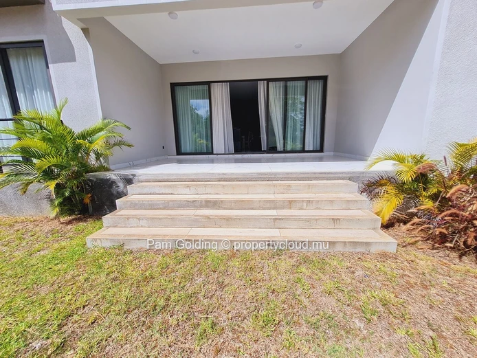 Grand Baie – Appartement à louer – Pam Golding Mauritius