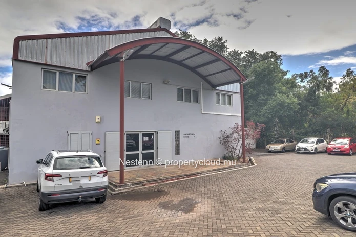 Exceptional commercial space