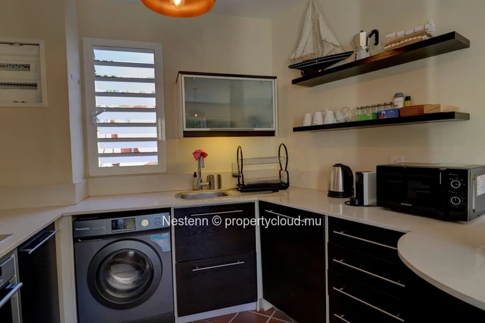 Duplex contemporain 2 chambres dans une résidence sécurisée au bord du lac
