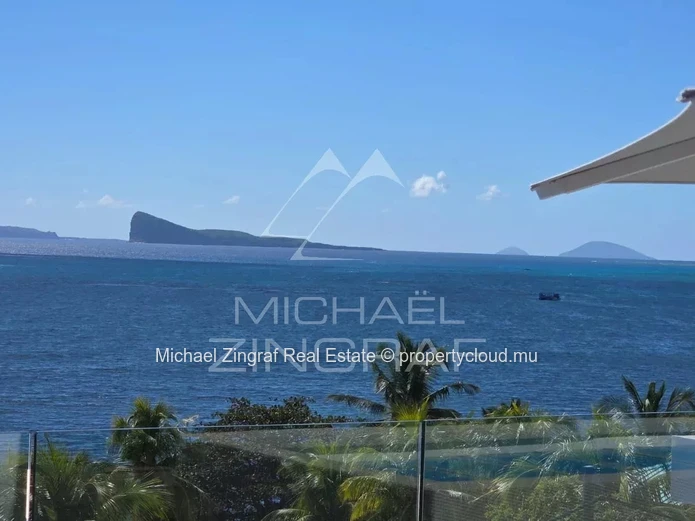 Luxury Penthouse with Sea Views – Pointe aux Canonniers