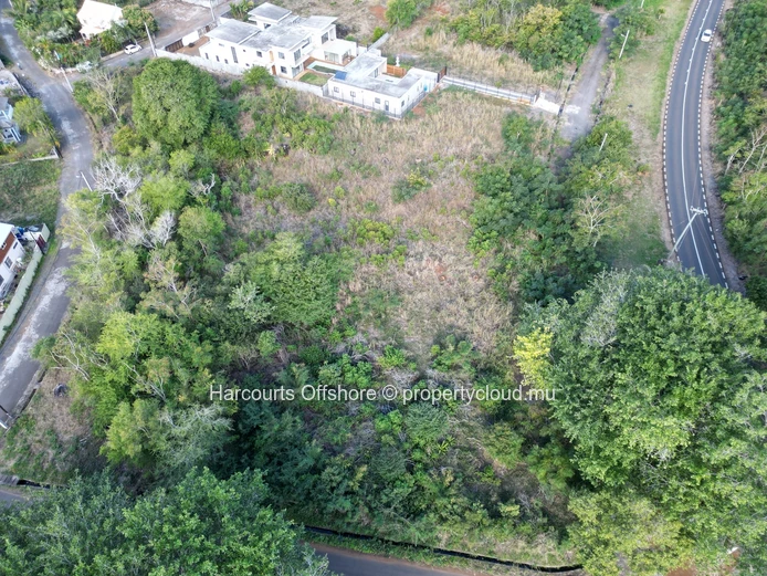Saisissez l’Opportunité à Balaclava – Terrain Résidentiel à Vendre