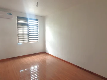 8 Bedroom House