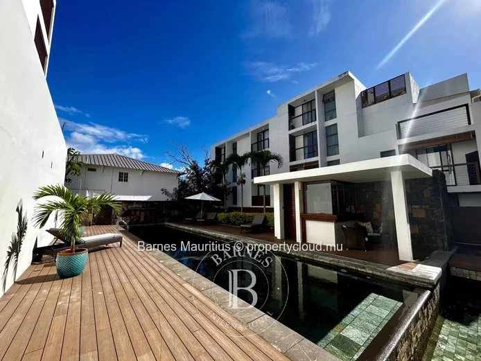 MONT CHOISY – Furnished apartment in secure residence – 2 bedrooms