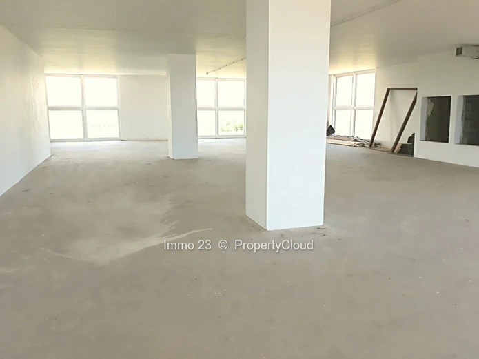 Office of 1000 m2