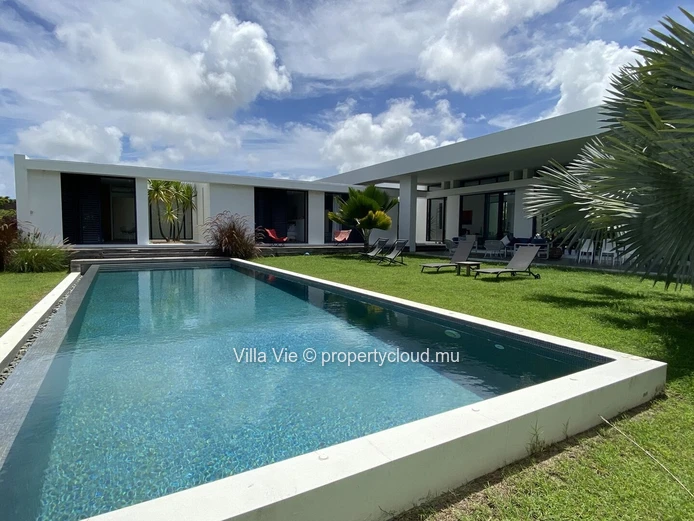 Mont Choisy - Elegant 4 bedroom villa with private pool