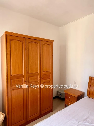 Spacious 4-Bedroom Apartment with Sea Views – Flic en Flac