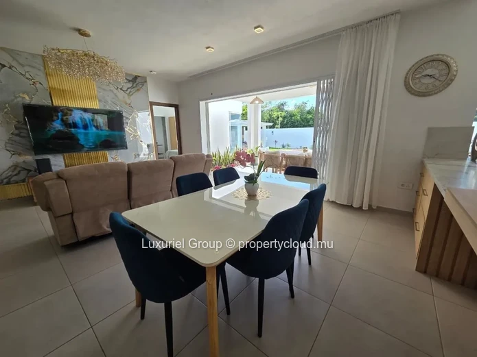 Brand-New Villa for Rent in Petit Raffray