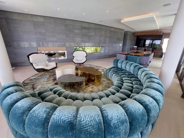 5 Bedroom Villa