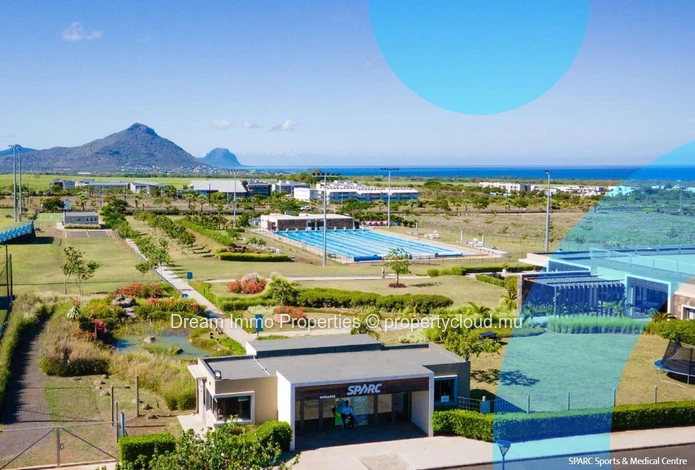 Terrains Residentiels Vue Mer & Montagne A Flic En Flac – Ile Maurice