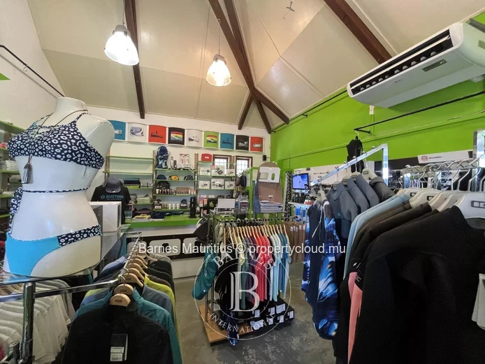 LE MORNE - Local commercial - 35 m²