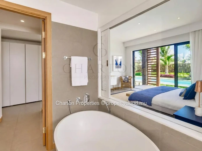 Elegant 3-bedroom apartment with en-suite bathrooms, a terrace, and exclusive amenities in Grand Gaube