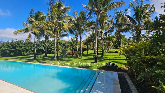 Villa design exclusive avec 5 chambres et vue imprenable sur les montagnes