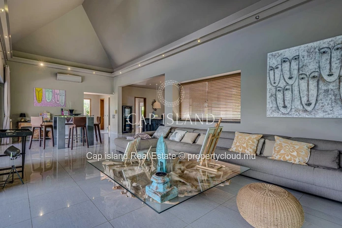 Villa 5 chambres et son jardin tropical - GRAND BAIE -