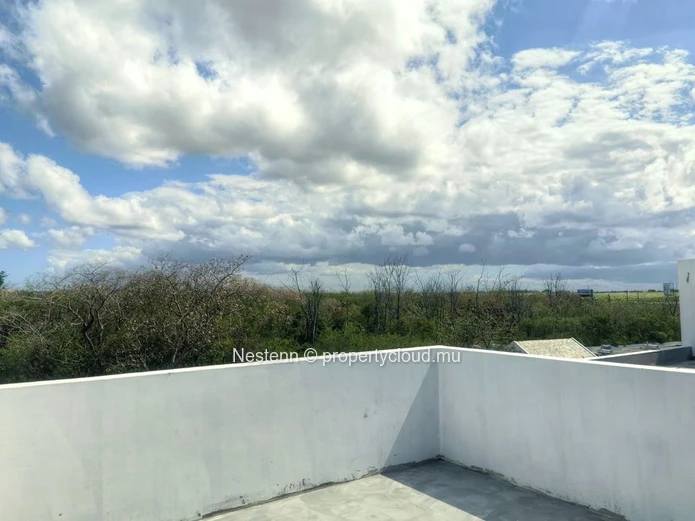 Your dream oasis: Premium 4-bedroom villa with private pool & rooftop views - Close to commodities
