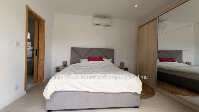 Jolie maison moderne à vendre à Péreybère.