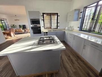 4 Bedroom Villa